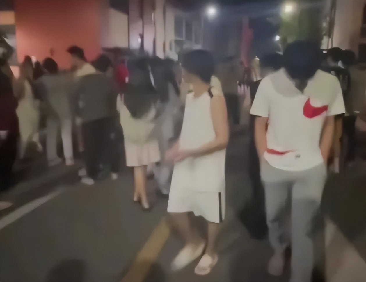 四川传媒学院有多乱,四川传媒学院教师出轨事件