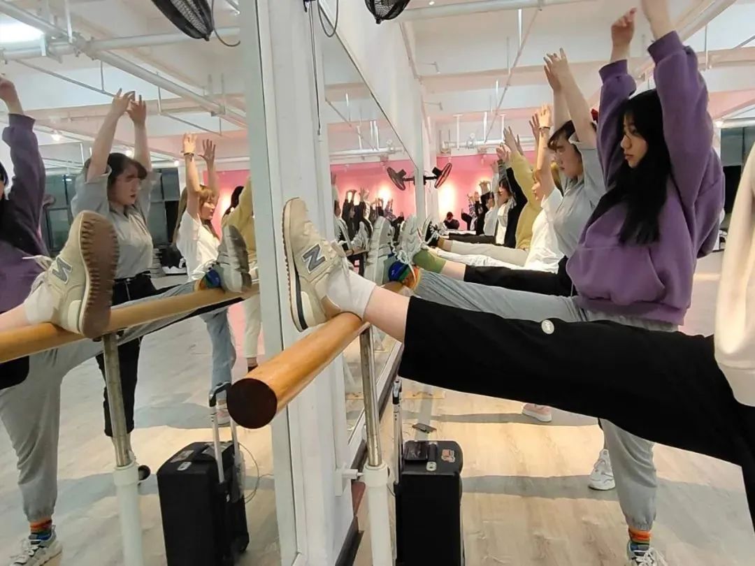 为什么华夏理工学院学费这么贵,为什么选择帝国理工