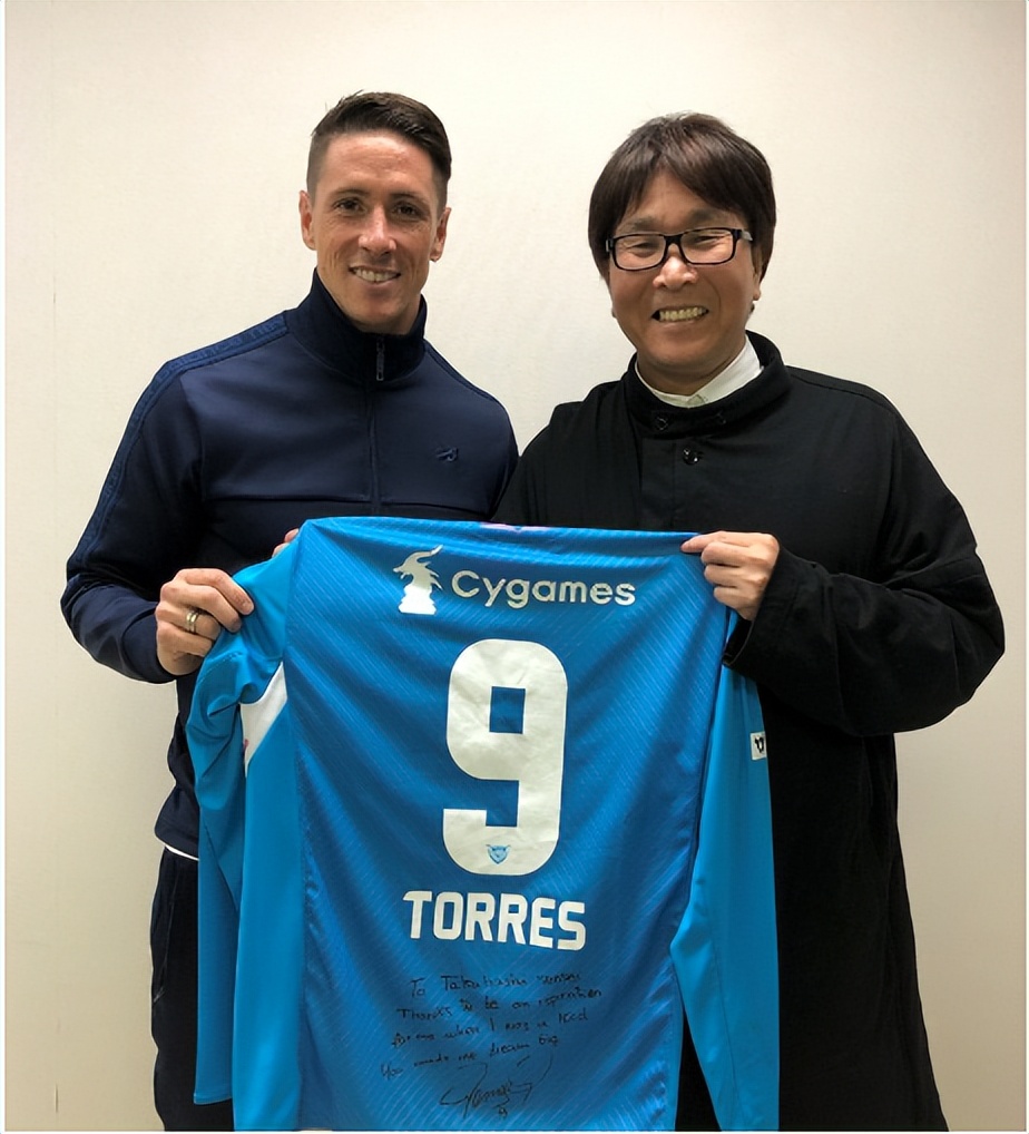 足球小将绘画本,足球小将作者画风