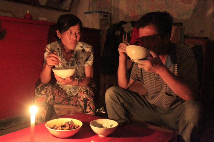 农民发明空气发电机,农民发明了个最好的发电机