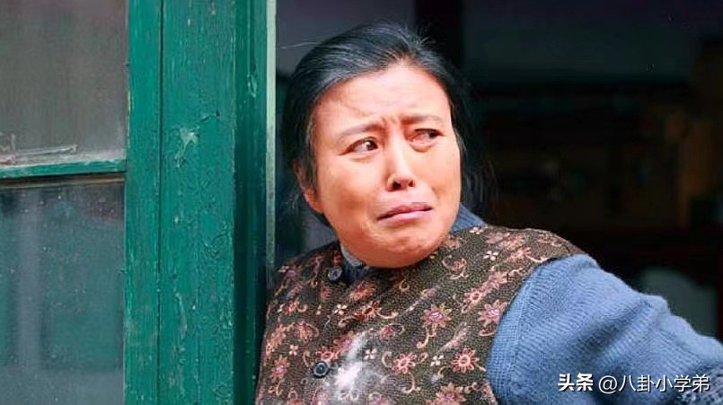 曾经美丽的容颜如今变成了老太太,曾经貌美如花现在变成大妈