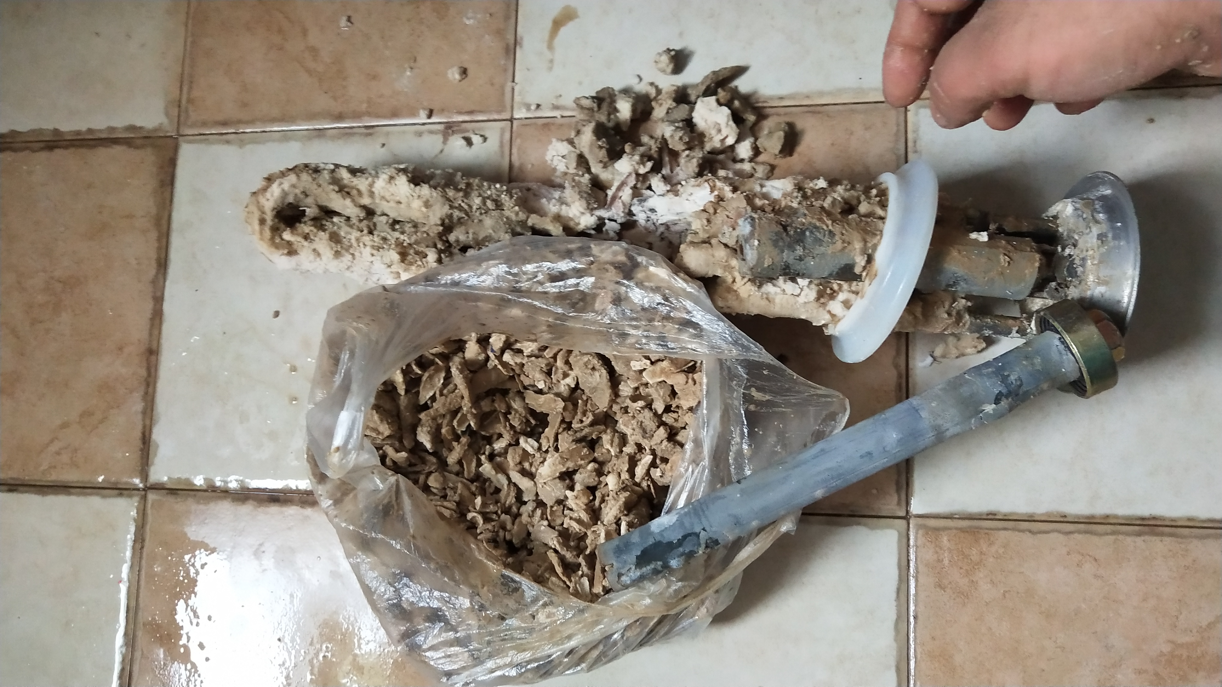 电热水器热水口不出热水维修教程,midea热水器不出热水怎么解决