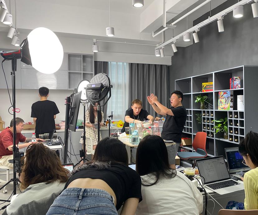 童星郝劭文的视频,郝劭文童星挣的钱