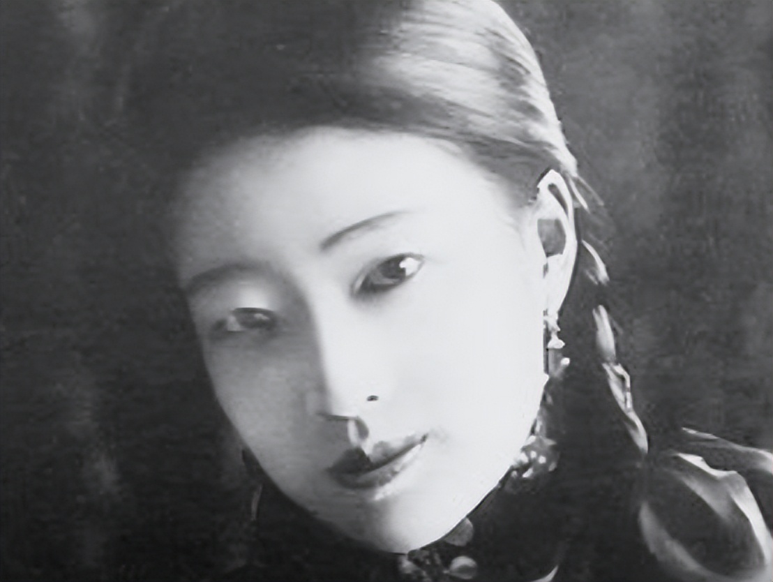 清朝皇后抽大烟,清朝皇后抽烟