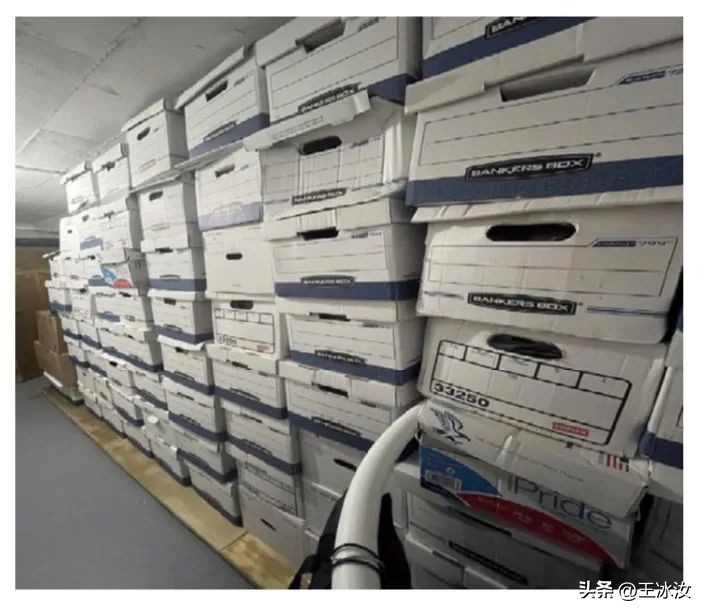 特朗普回应拜登陷入机密文件风波,美国司法部调查特朗普拜登