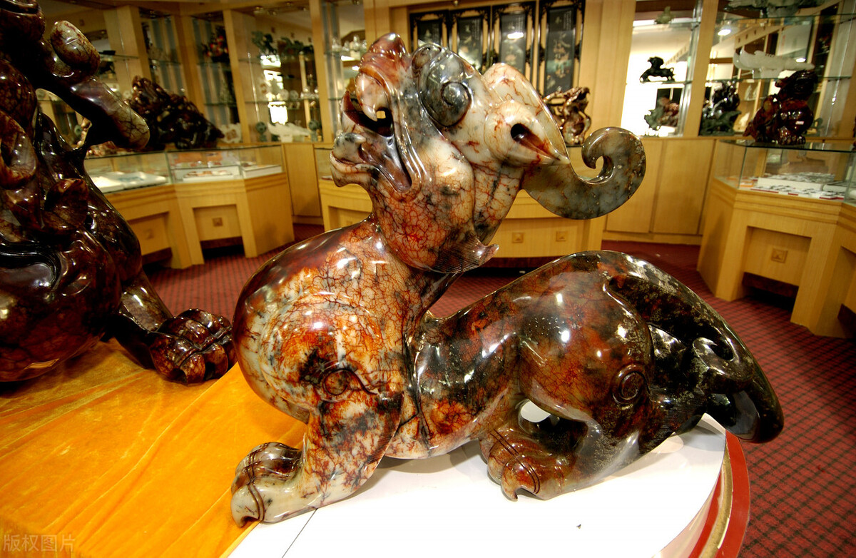 佩戴瑞兽貔貅寓意是什么,招财貔貅寓意和象征