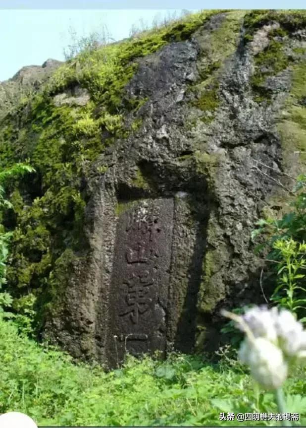 傍晚，从早晨开始——临山中学三官殿记事