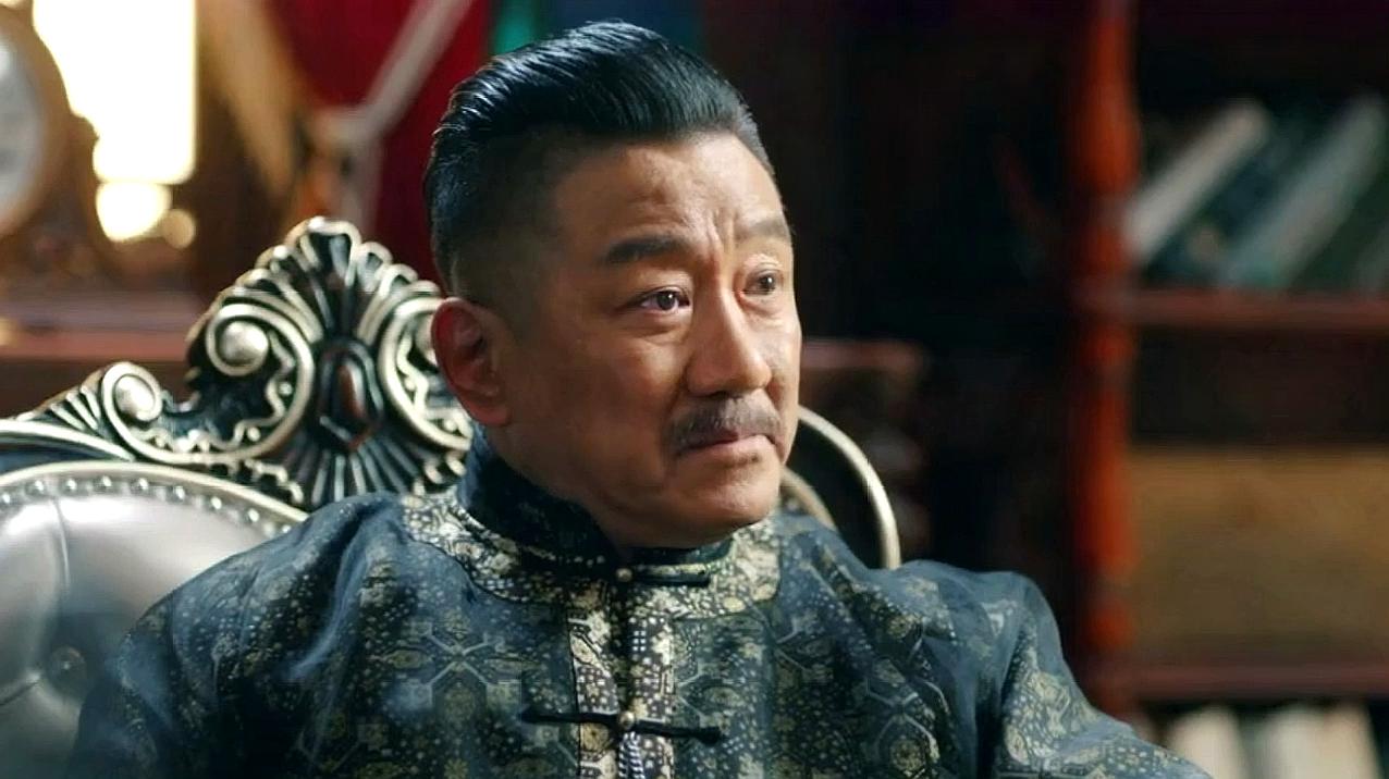 丁勇岱演夫妻,丁勇岱与妻子孩子近照