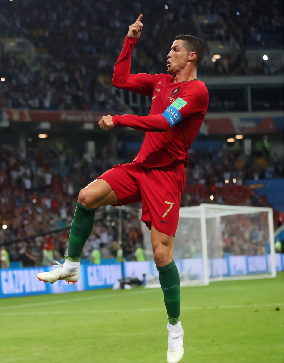 葡萄牙老将带领年轻c罗破门,c罗进球破范尼神纪录