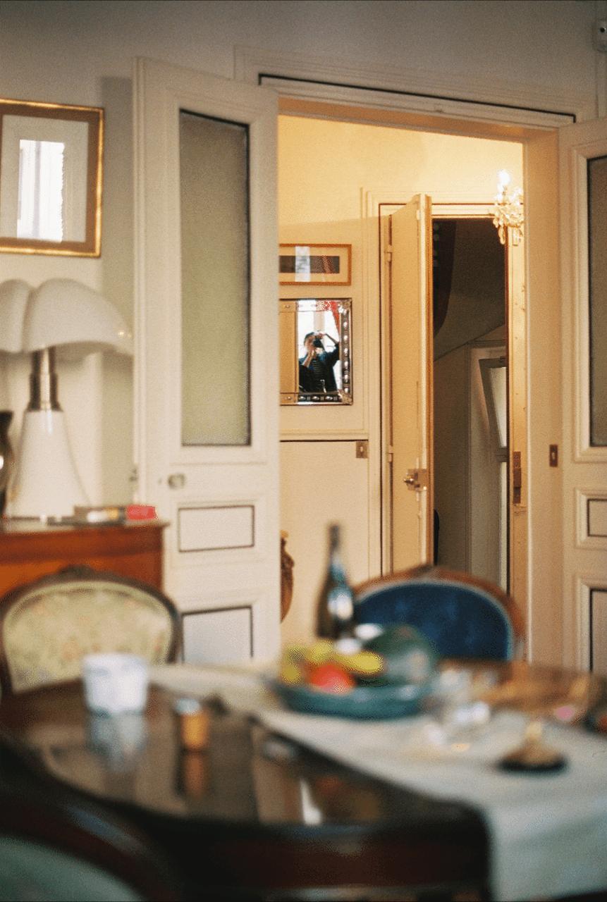 探访100个年轻人的家,居家办公如何克服父母的干扰