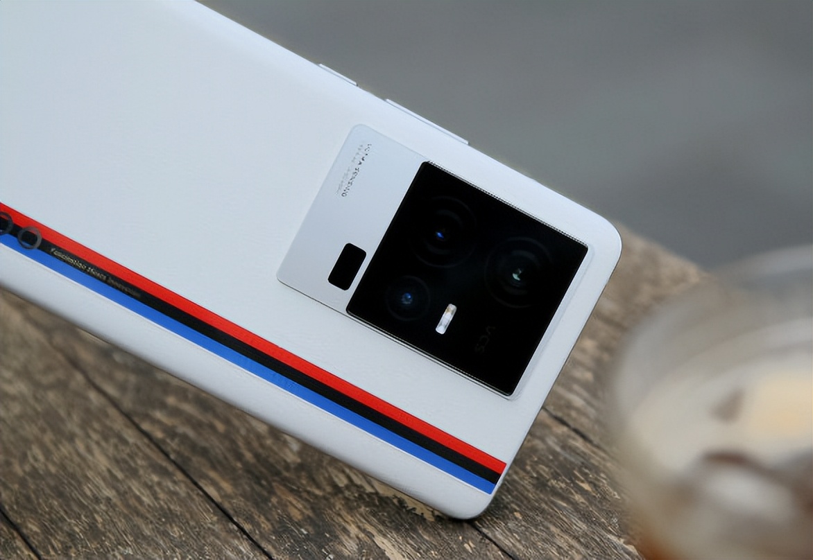 今年最值得入手的游戏手机推荐,现在最值得购买的游戏手机