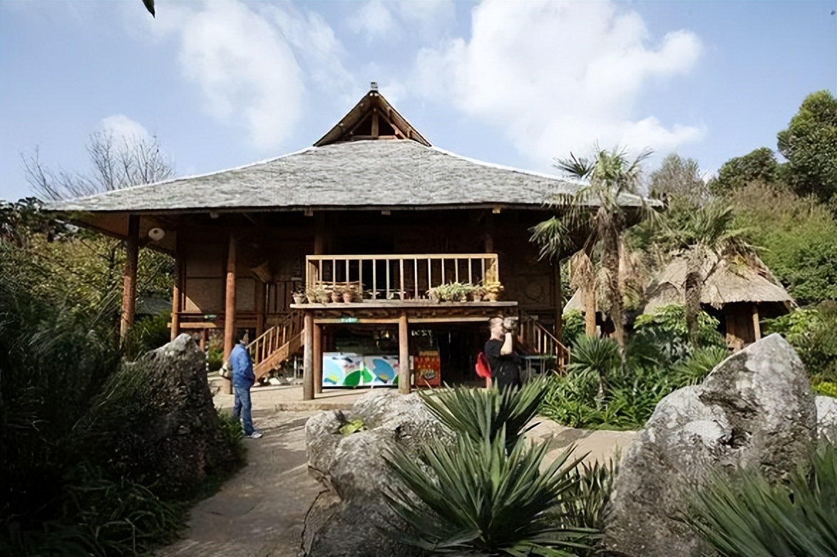 云南昆明繁华的地方,云南昆明必去的几个地方