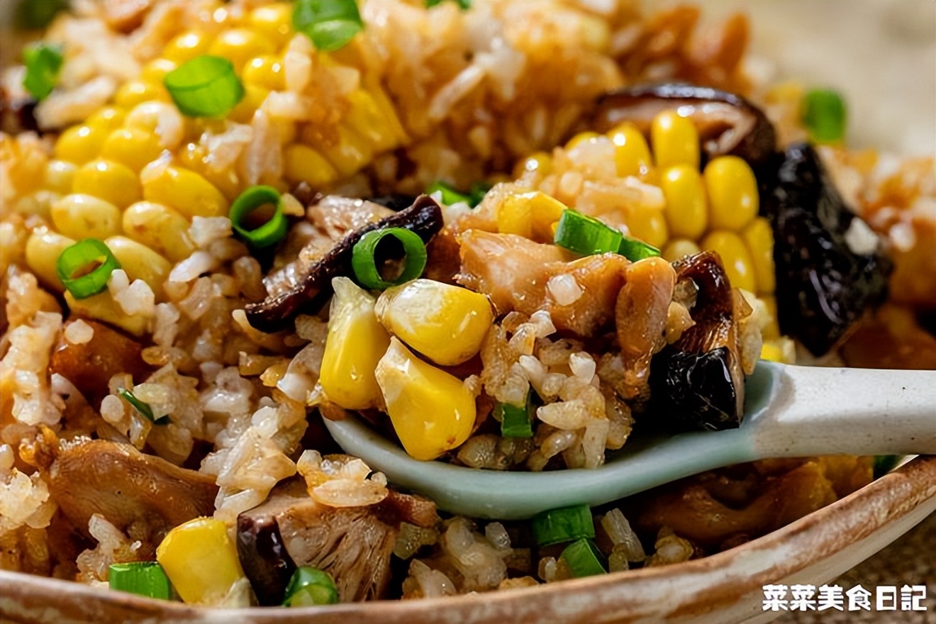 只用电饭锅就能做的饭菜,家里只有一个电饭锅如何做吃的