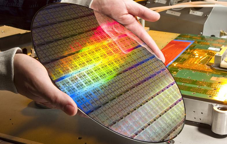 中芯国际最新消息光刻机,光刻机被攻克对中芯国际影响