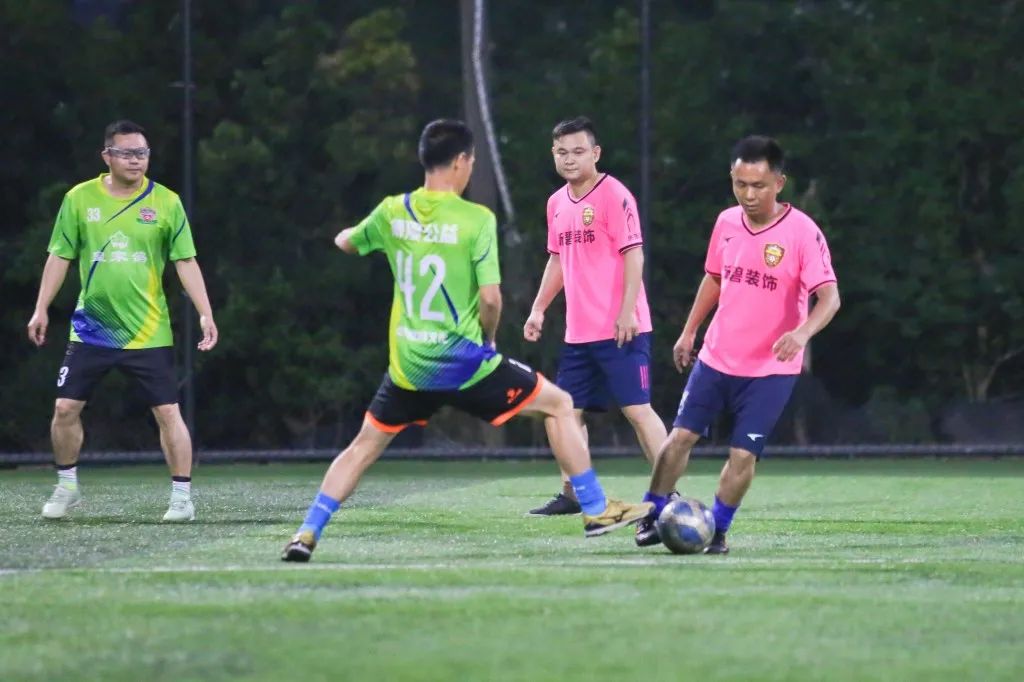 一起足球一起公益,一起为中国足球添砖加瓦