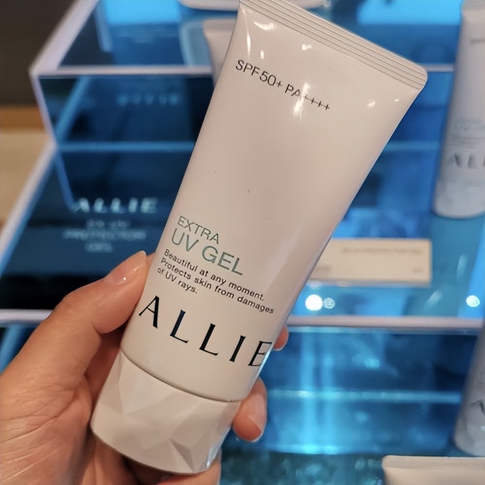 推荐一款干皮平价护肤品,真实推荐干敏皮适合用的平价水