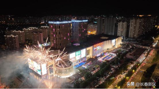 居然世界里购物中心有自助餐吗,居然世界里购物中心服装