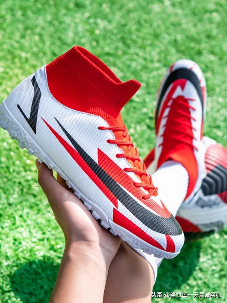纽巴伦2023年新款,最新款足球鞋2024