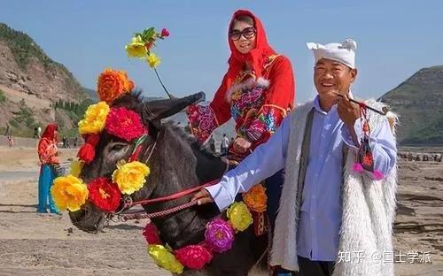 特殊汉族群体及服饰,清汉女和旗女服饰区别