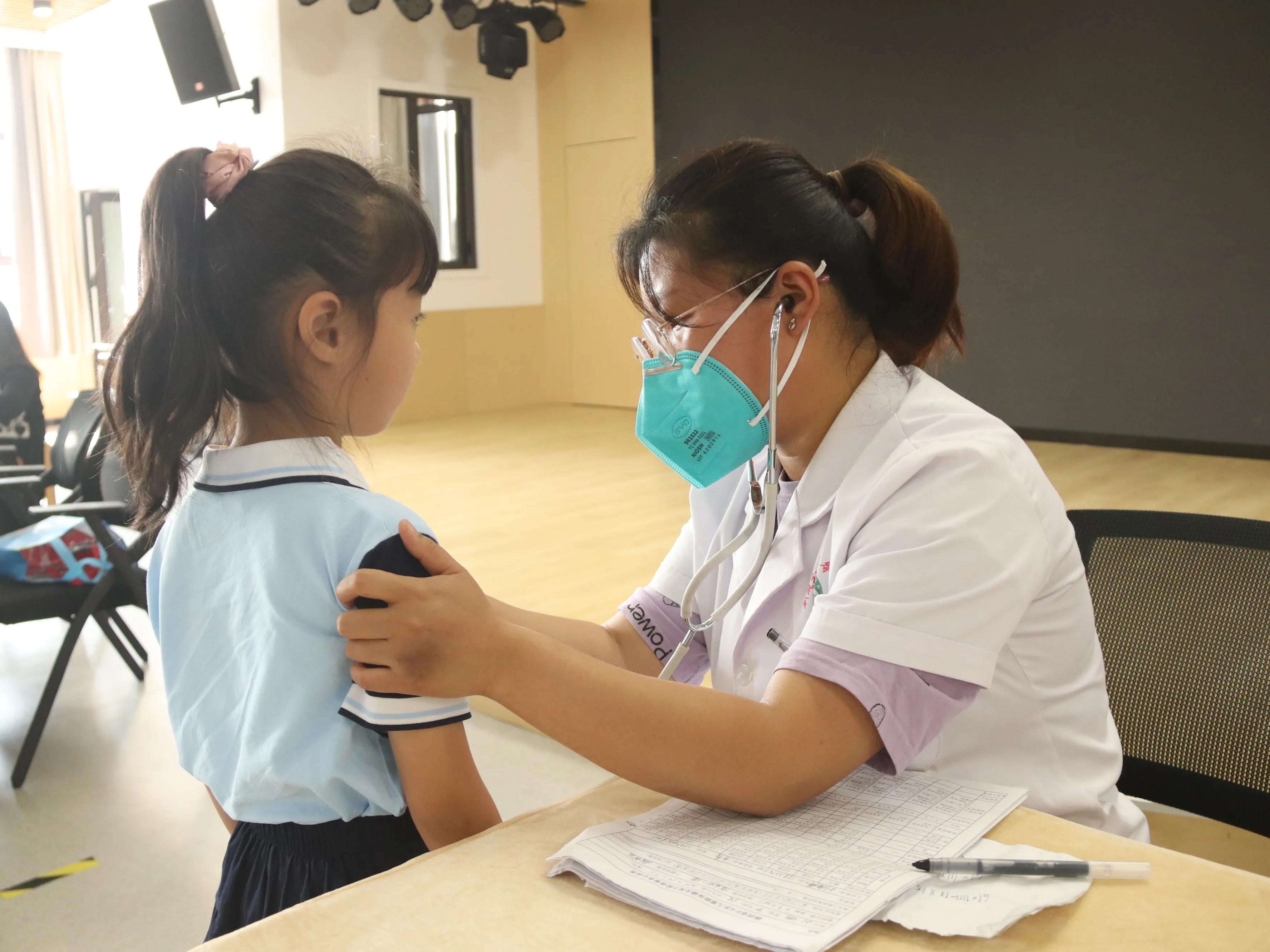 健康体检，助力成长——西安国际陆港第三幼儿园幼儿健康体检纪实