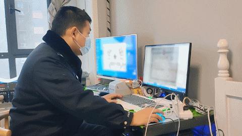 民警查获假章案,黄岛警方打击假章