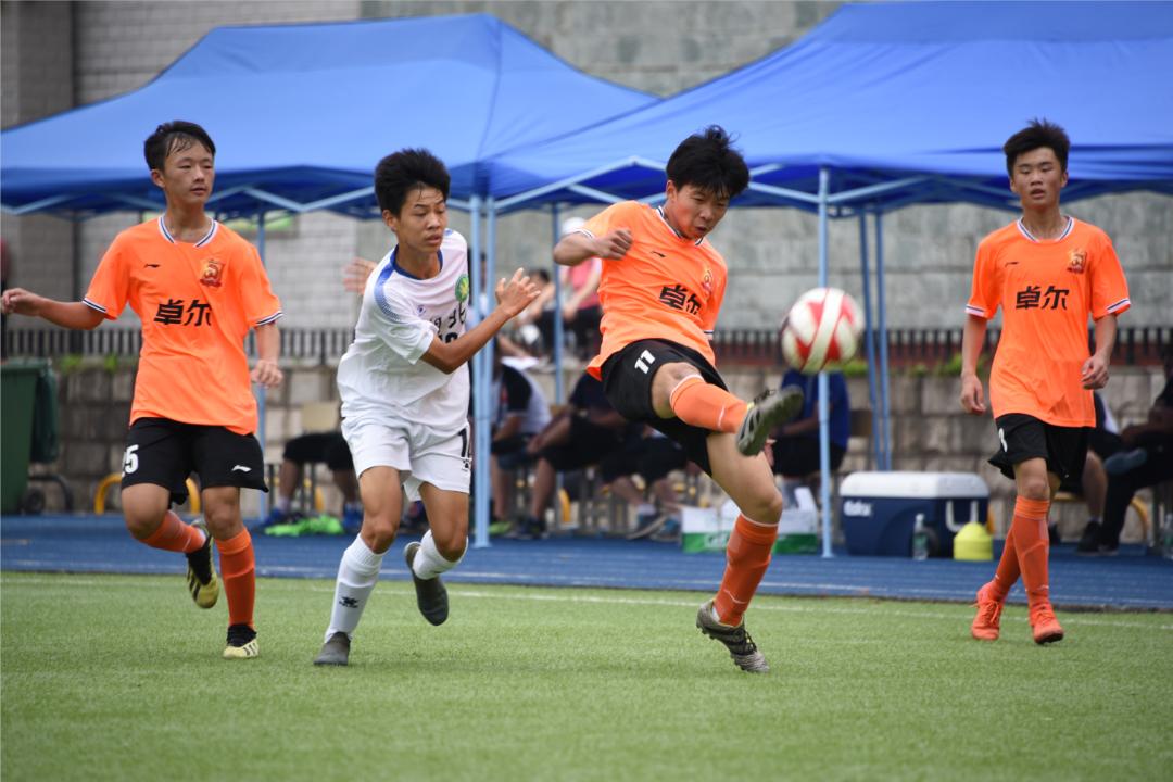 湖北省水果湖第一中学足球队,足球小将新秀崛起新人物