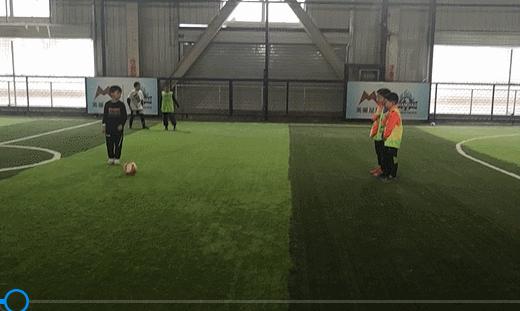 小学生足球成长之路,足球之路妈妈