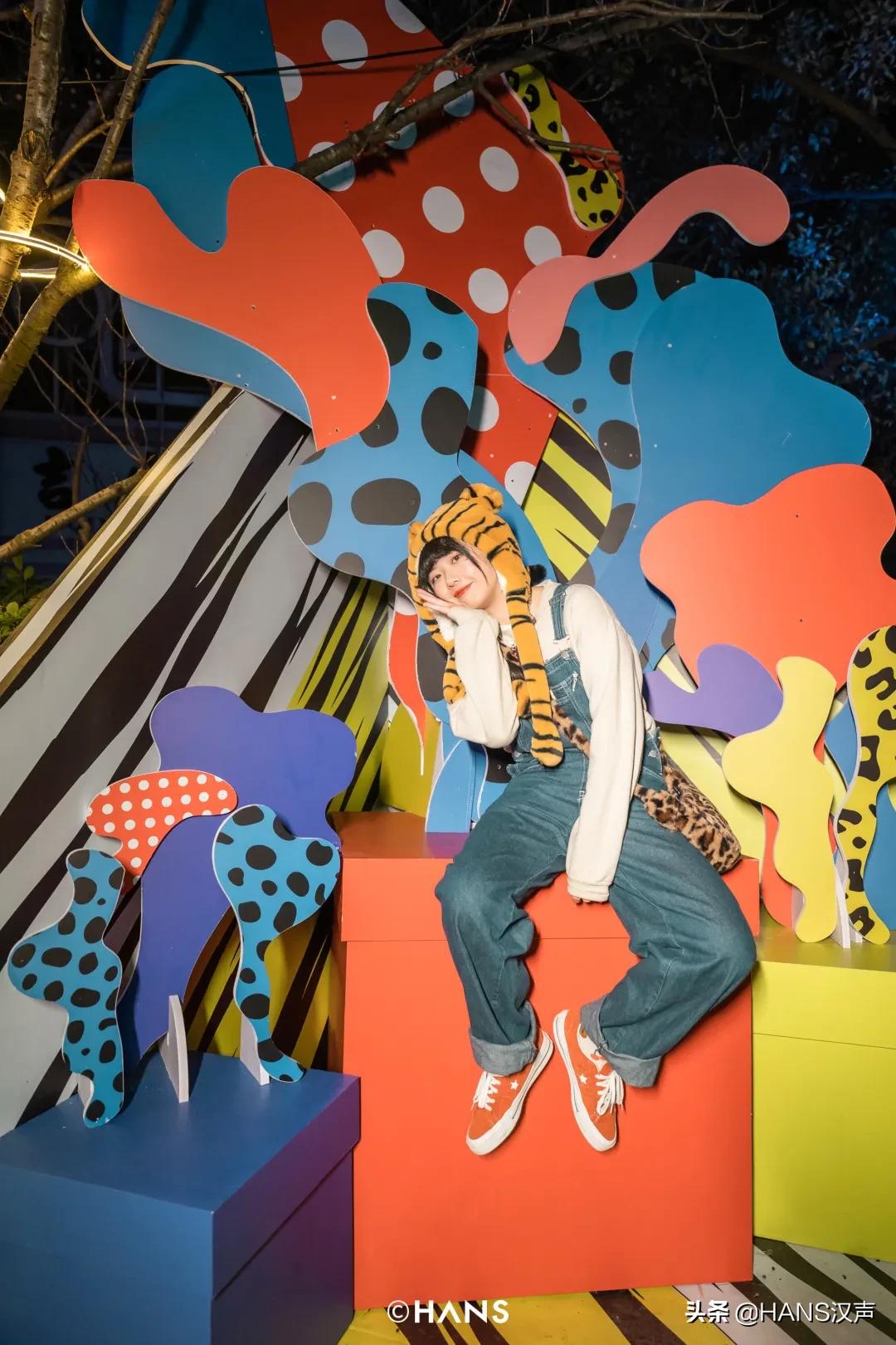 请注意！胖虎出没武汉街头