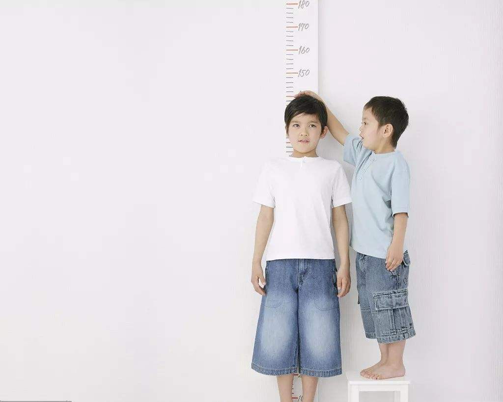 小孩一个星期长高30cm的办法,怎么样一个暑假快速长高30cm