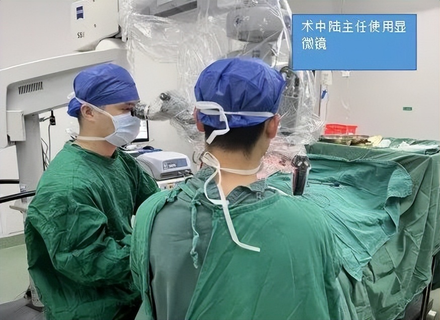 血管缝合200多针,脑血管搭桥手术2011年的成功率