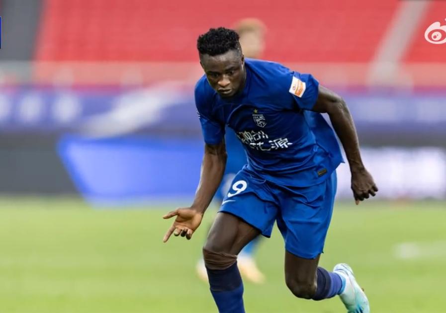 阿齐兹被停赛4场罚4万,阿齐兹被追罚引争议