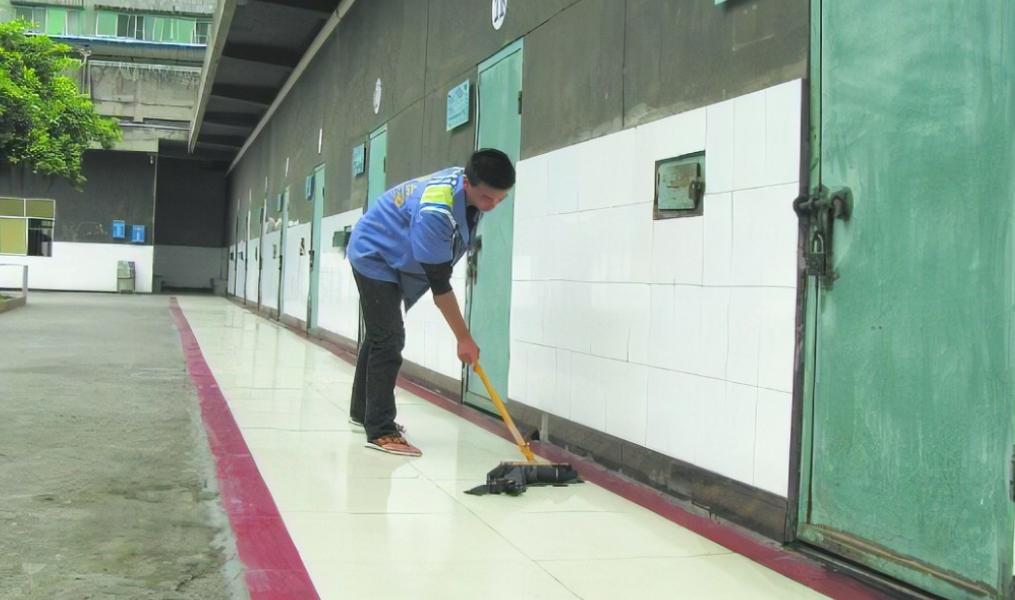 在看守所一般要做什么事情呢,刚刚进看守所每天都在做什么