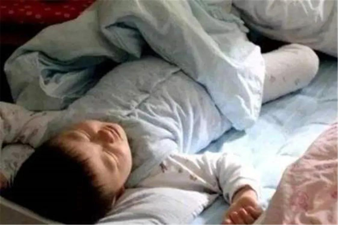 15岁男孩上课打瞌睡是怎么回事,16岁男孩上课经常犯困