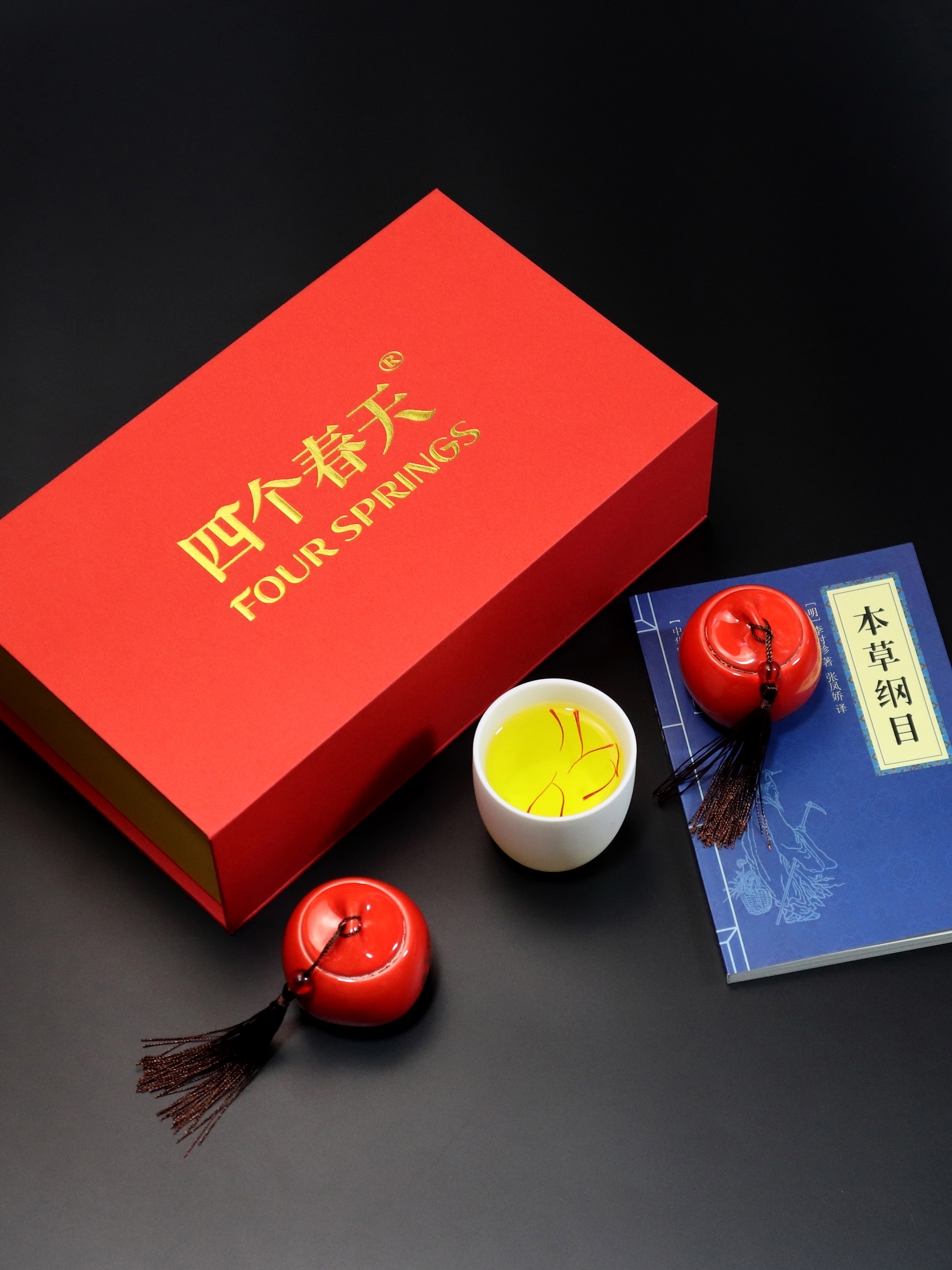 女同事过生日送什么礼物好（普通女性朋友生日礼物送什么高档）