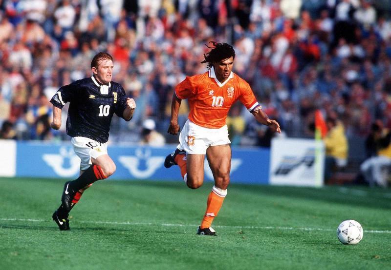 前腰位置的现代之美