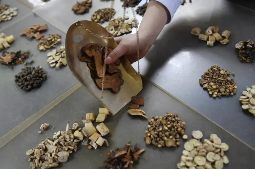 倪海厦治疗卵巢早衰三个方子,月经量少卵巢早衰该怎么食补