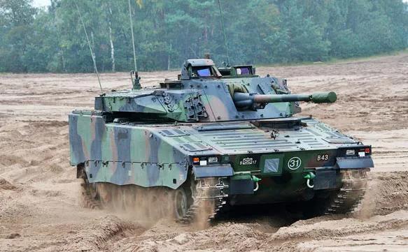 cv90步兵战车斯洛伐克,常青树越野车
