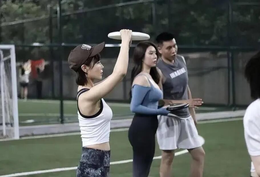 淘宝十大年度宝贝,2018淘宝热卖品是什么