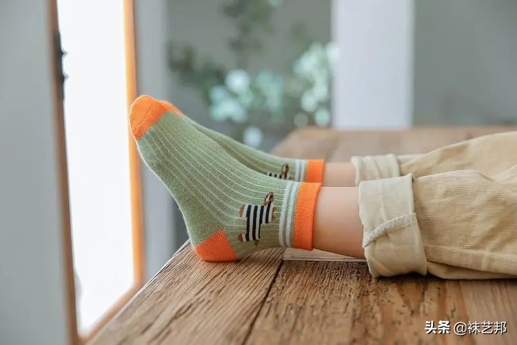 女生袜子的全部类型长度,女生的袜子一共分为几类