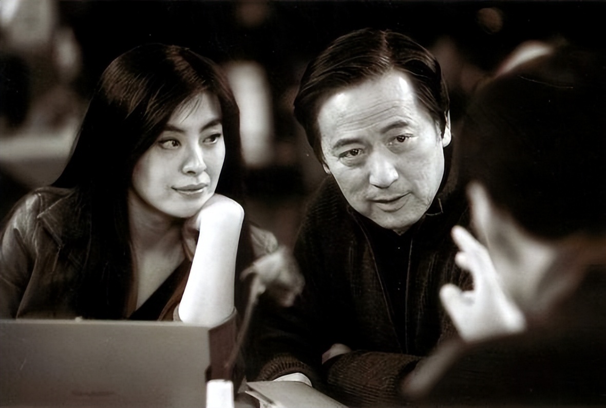 白富美家世显赫,9位娱圈消失的白富美