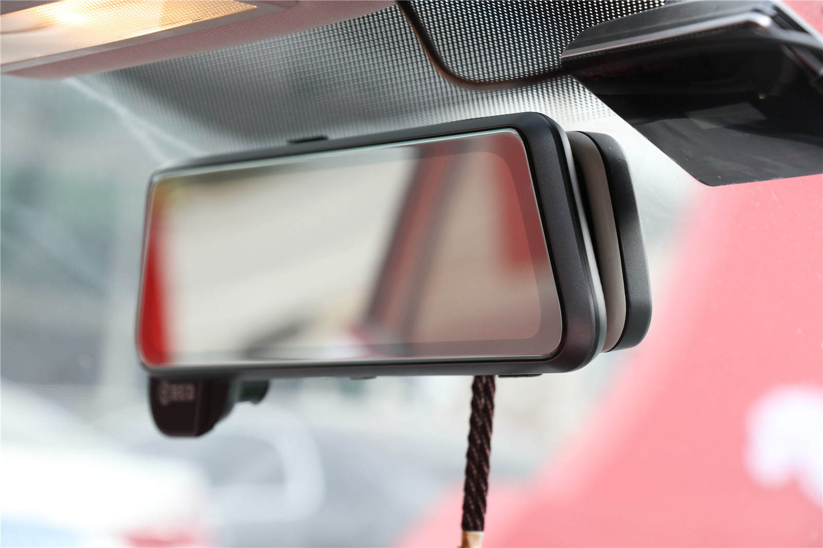 m320pro行车记录仪屏幕调节,m320pro行车记录仪是双头录像吗