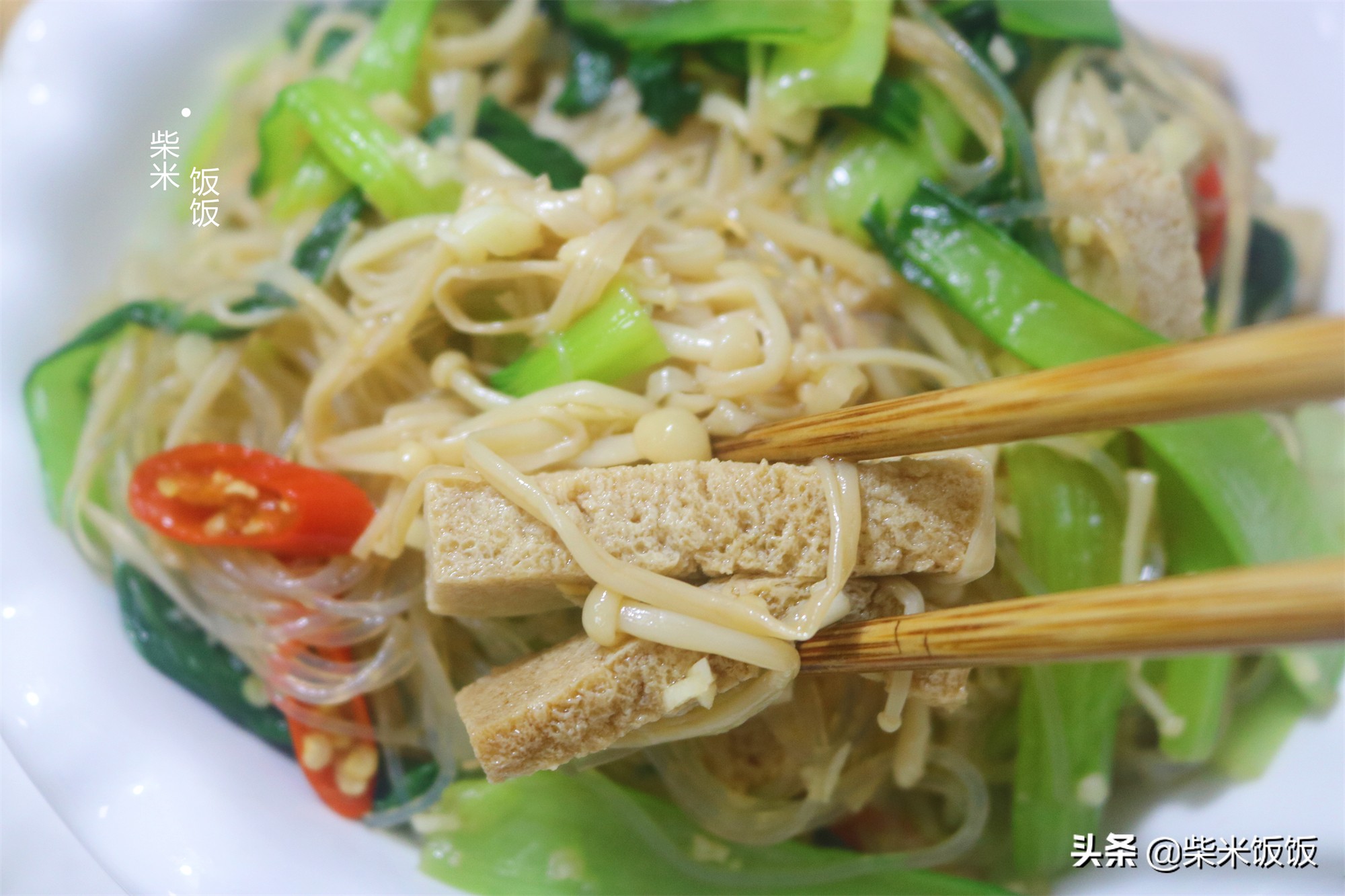 一煮一拌做凉菜,稍微一煮加点酱汁一焖就好了