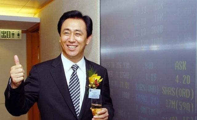 许家印重拳完整视频,许家印恒大足球最新动作