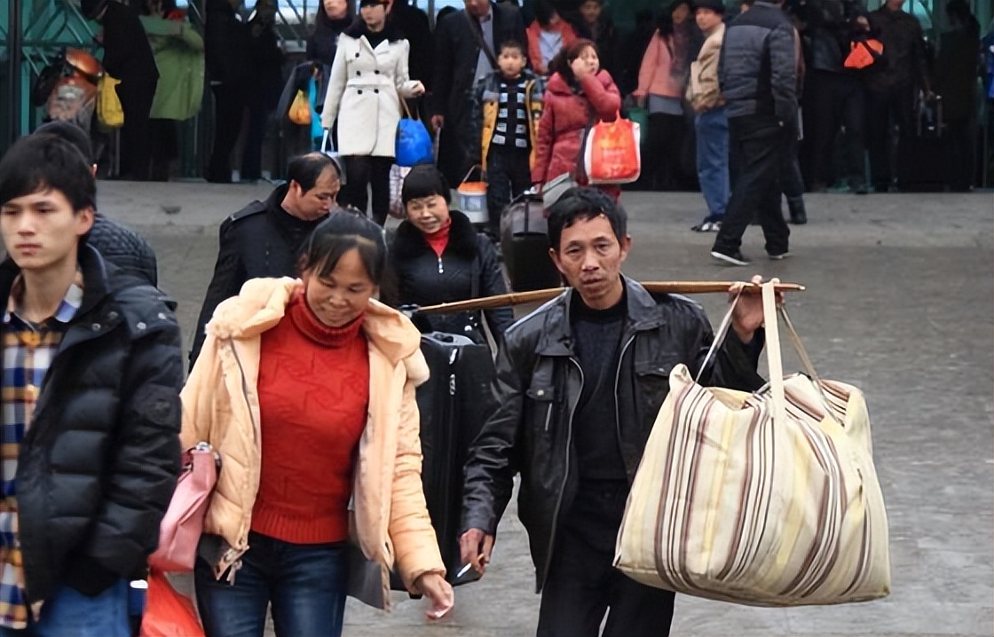 农民收入为什么越来越多,农村未来农民工的收入