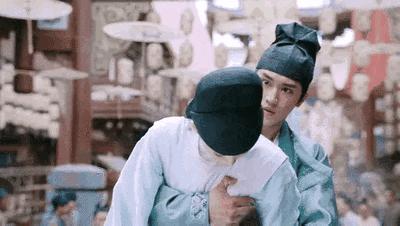 被吃豆腐的7位女星：有人还击扇对方耳光，有人则称网友“心脏”