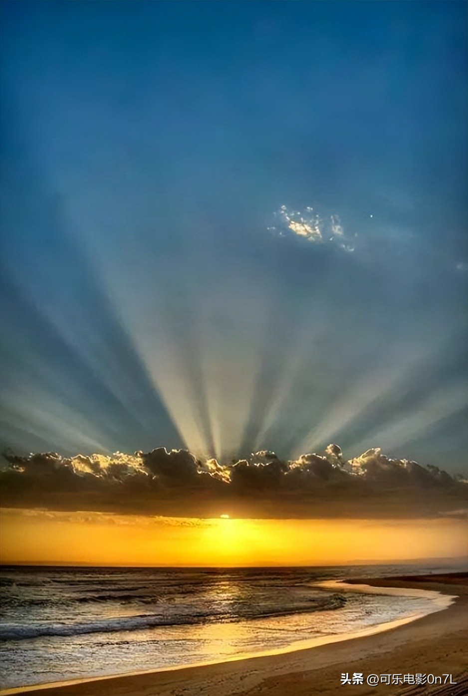 日月同辉奇观异象,日月同辉神秘自然奇观