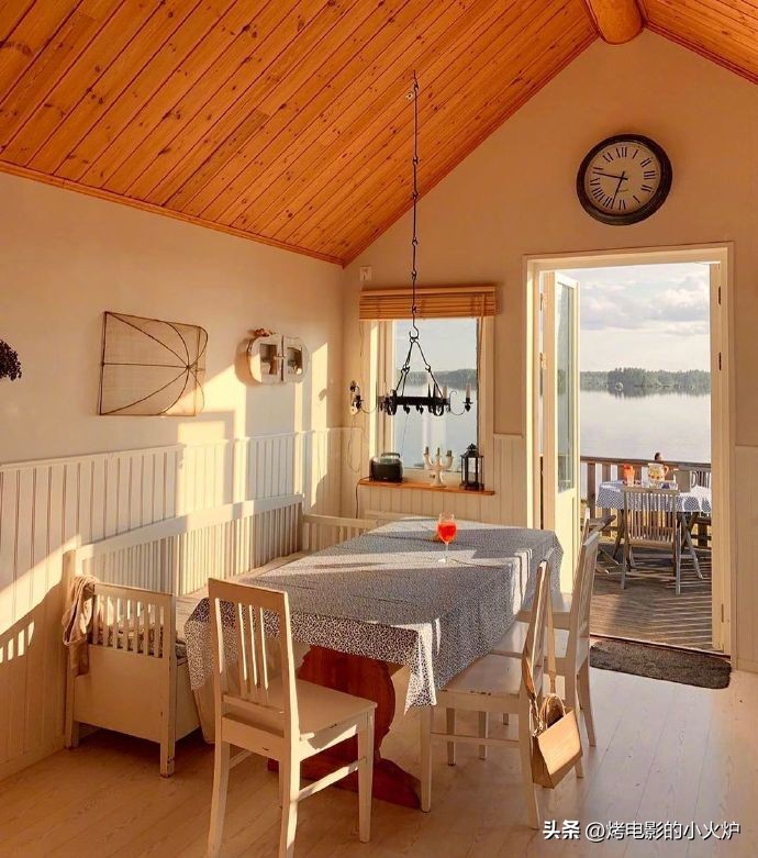 小红书做多久可以赚到钱,小红书赚到的钱在哪里