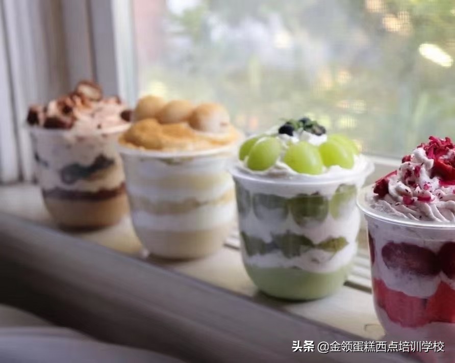 烟台西点烘焙培训学校学费多少钱,做蛋糕免费培训烘焙学徒