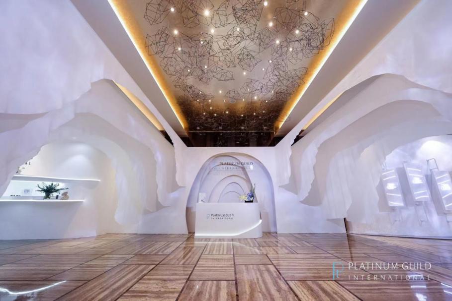 温柔自有力量，因铂金更坚定