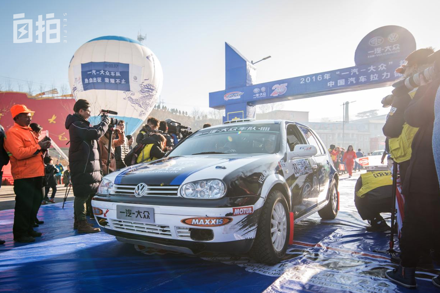 我，辞掉稳定工作、变卖家产、玩命健身，现在是一名女赛车手